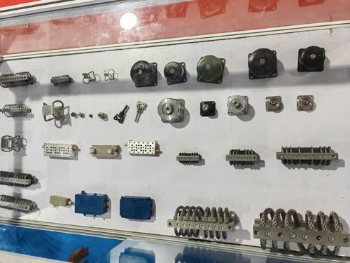 Últimas notícias da empresa sobre A Xi'an Hoan Microwave Co., Ltd. apareceu na Exposição Internacional de Fabricação de Equipamentos da China Ocidental de 2023 para demonstrar a força de inovação da indústria.
