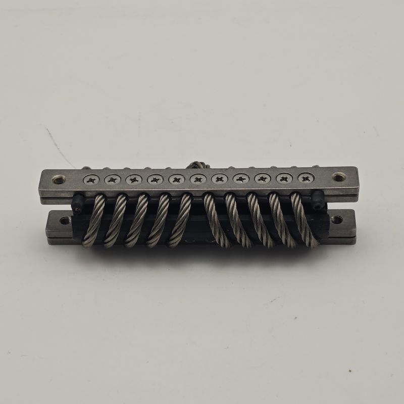 Isolador de vibração de cabo de aço GX-40AN personalizado com tamanho de 113mm*40mm, espessura de 32,5±mm e temperatura de serviço de 1000℃-1800℃