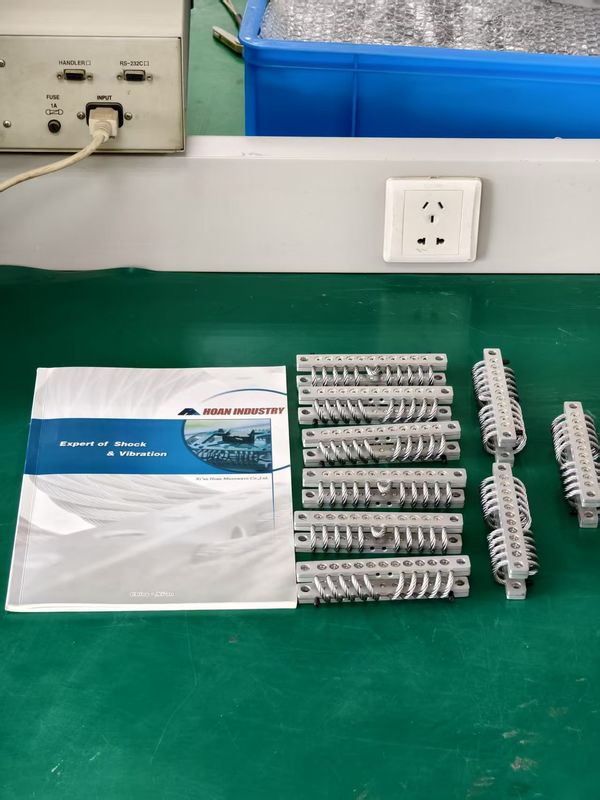 O isolador de vibrações de corda de arame JGX-0480D-18A é uma solução de isolamento de vibrações.